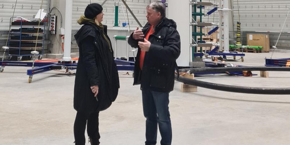 Aufnahme im HGÜ-Testzentrum mit Radiomoderatorin und Joachim Berns